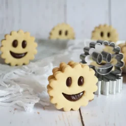 Emporte-Pièce Biscuit Sourire en Inox (x2) Scrapcooking