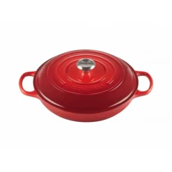 Faitout Cerise en Fonte avec Intérieur Sable 30 cm Le Creuset Signature