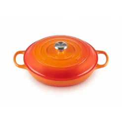 Faitout Volcanique en Fonte avec Intérieur Sable 30 cm Le Creuset Signature