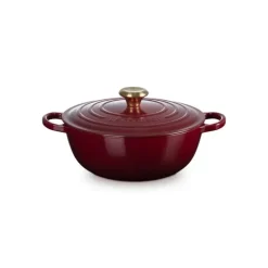 Marmite en Fonte 26 cm Garnet Bouton Doré Le Creuset Signature