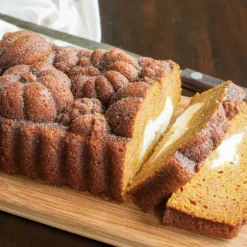 Moule à Cake Citrouille Bronze Nordic Ware