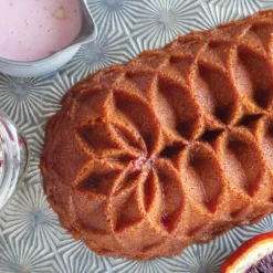 Moule à Cake Jubilee Gold Nordic Ware