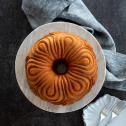 Moule à Gâteau Bundt Chiffon Royal Gold Nordic Ware