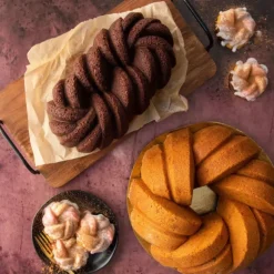 Moule à Gâteau Bundt Torsadé Gold Nordic Ware