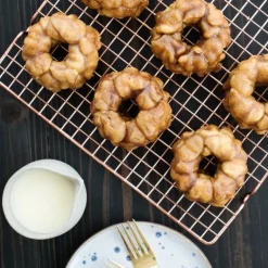 Moule Mini Bundt Anniversaire (x6) Gold Nordic Ware