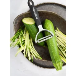 Éplucheur à Julienne en Y Specialty Noir Microplane