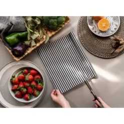 Rouleau Emballage Alimentaire Cire Abeille Noir 90 x 30,5 cm Nuts