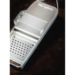 Râpe à Truffes 2en1 Master Manche en Bois Microplane