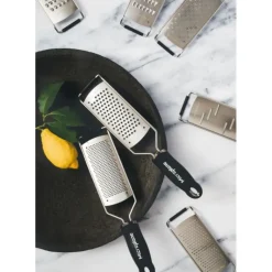 Râpe Étoile Gourmet Noir Microplane