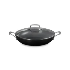 Sauteuse Antiadhérente Essentiel Céramique 30 cm et couvercle Le Creuset