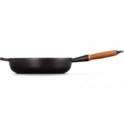 Sauteuse en Fonte 28 cm Noir Mat avec Manche en Bois Le Creuset Signature